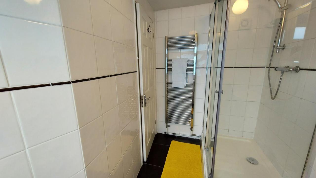 Gillings Villa -Perfect For Long & Short Stays Gillingham  Eksteriør bilde