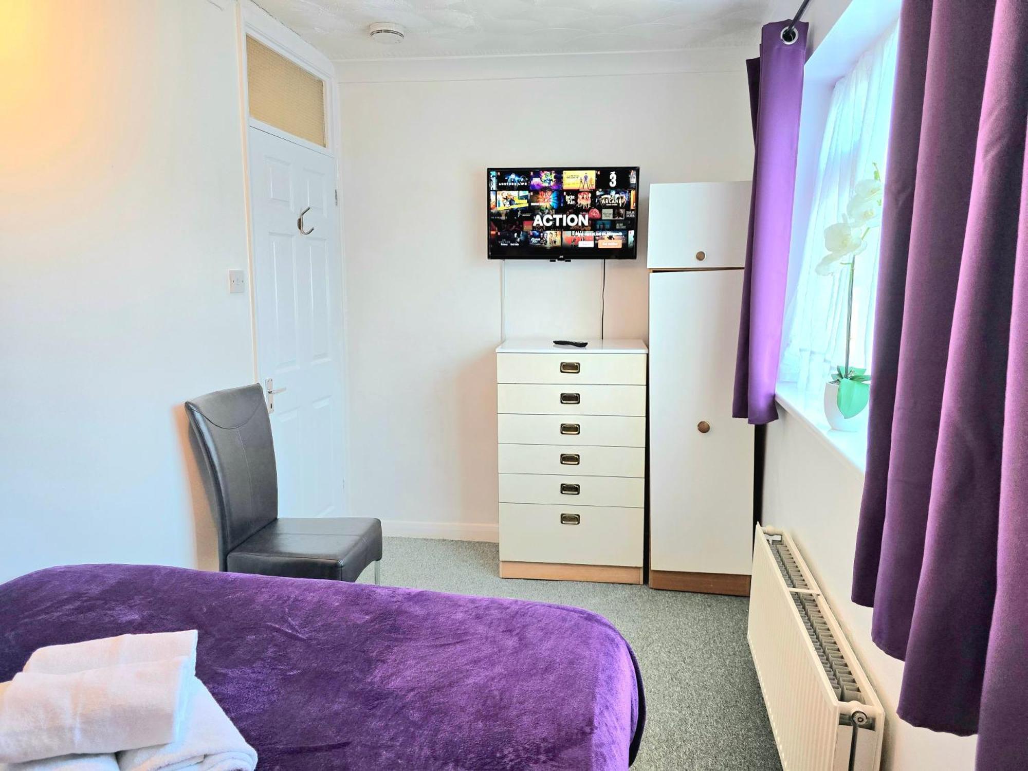 Gillings Villa -Perfect For Long & Short Stays Gillingham  Eksteriør bilde